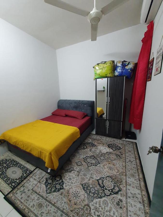 Lh Alisha Homestay Wangsa Mewangi Gua Musang Exteriér fotografie